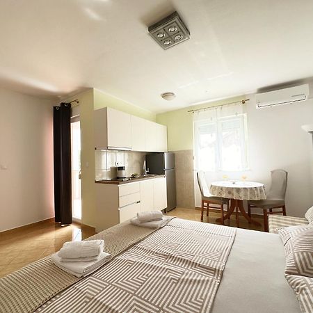 Apartments Villa Miranda Vodice Exterior foto