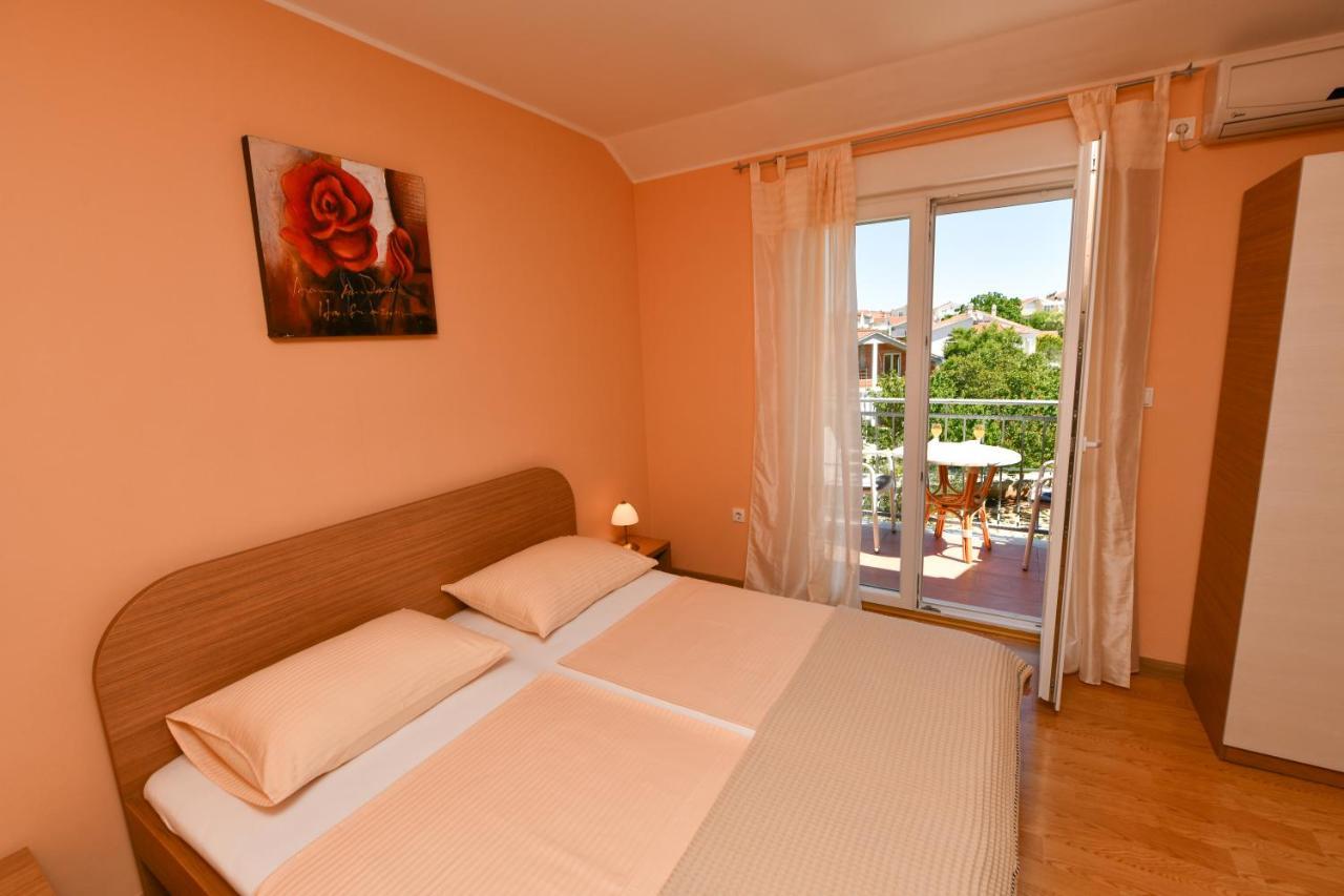 Apartments Villa Miranda Vodice Exterior foto
