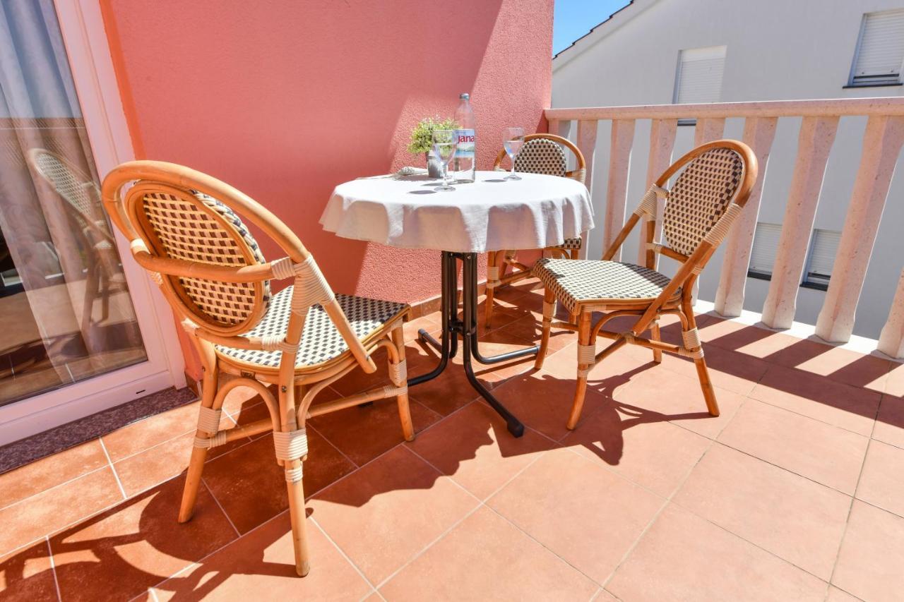 Apartments Villa Miranda Vodice Exterior foto