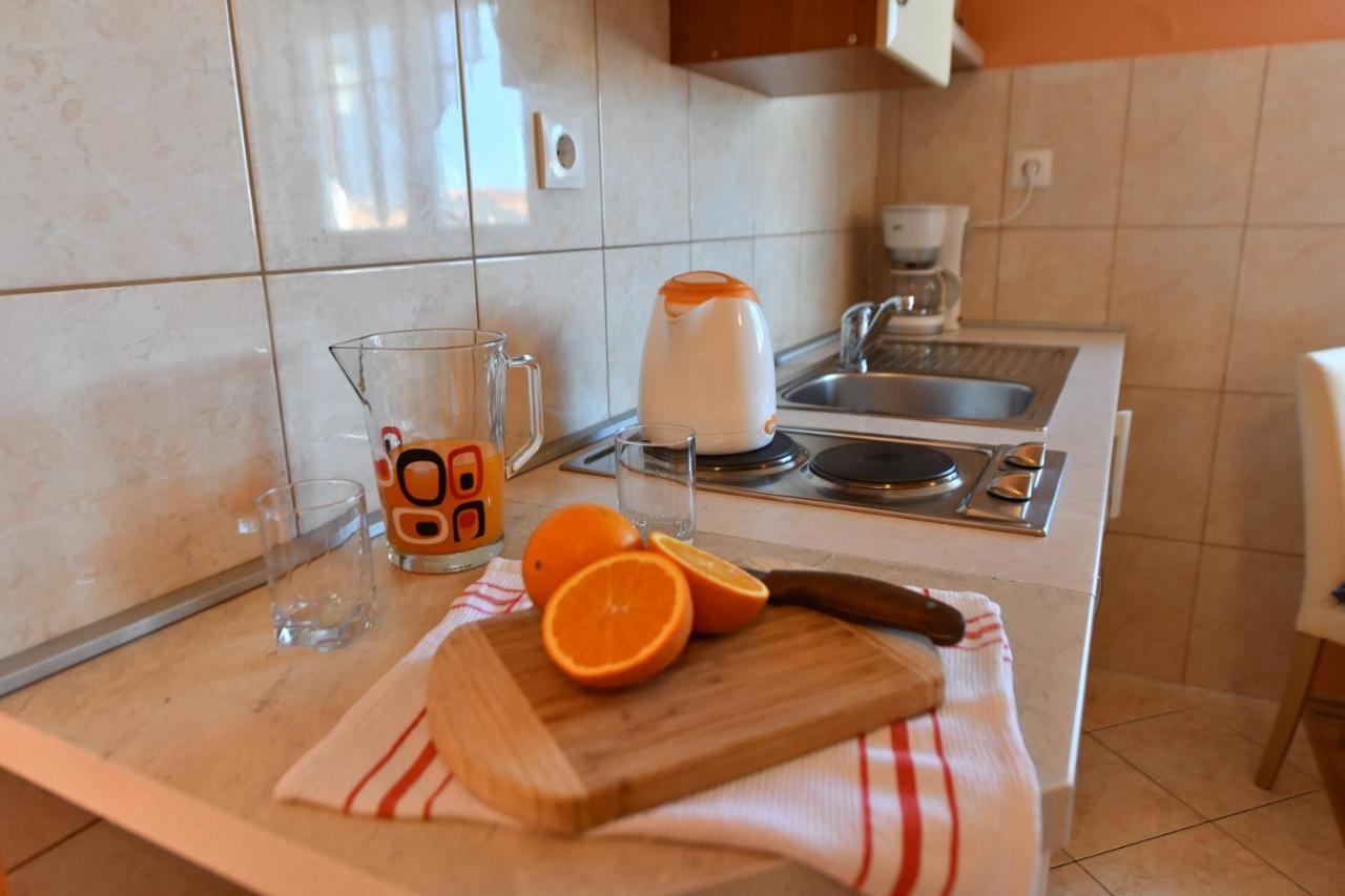 Apartments Villa Miranda Vodice Exterior foto