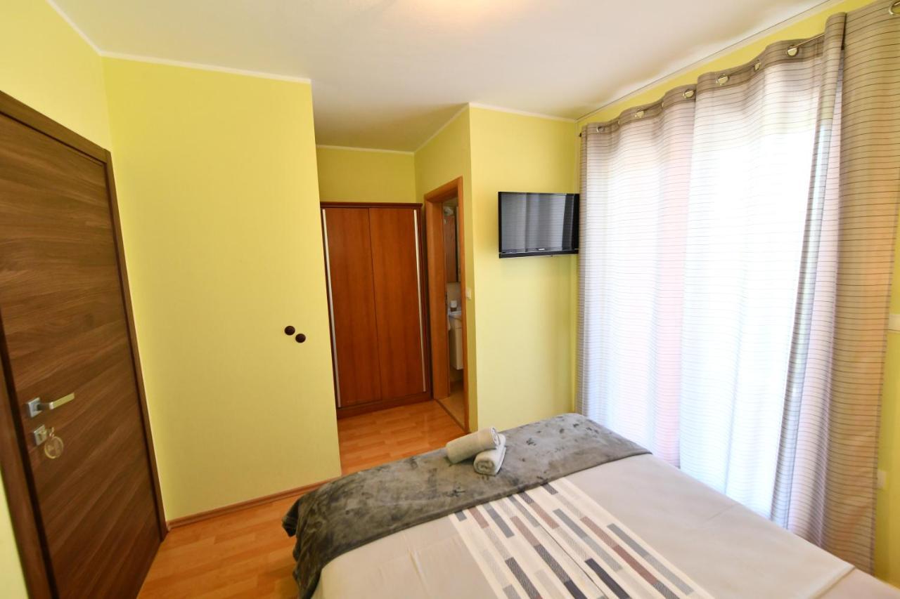 Apartments Villa Miranda Vodice Exterior foto