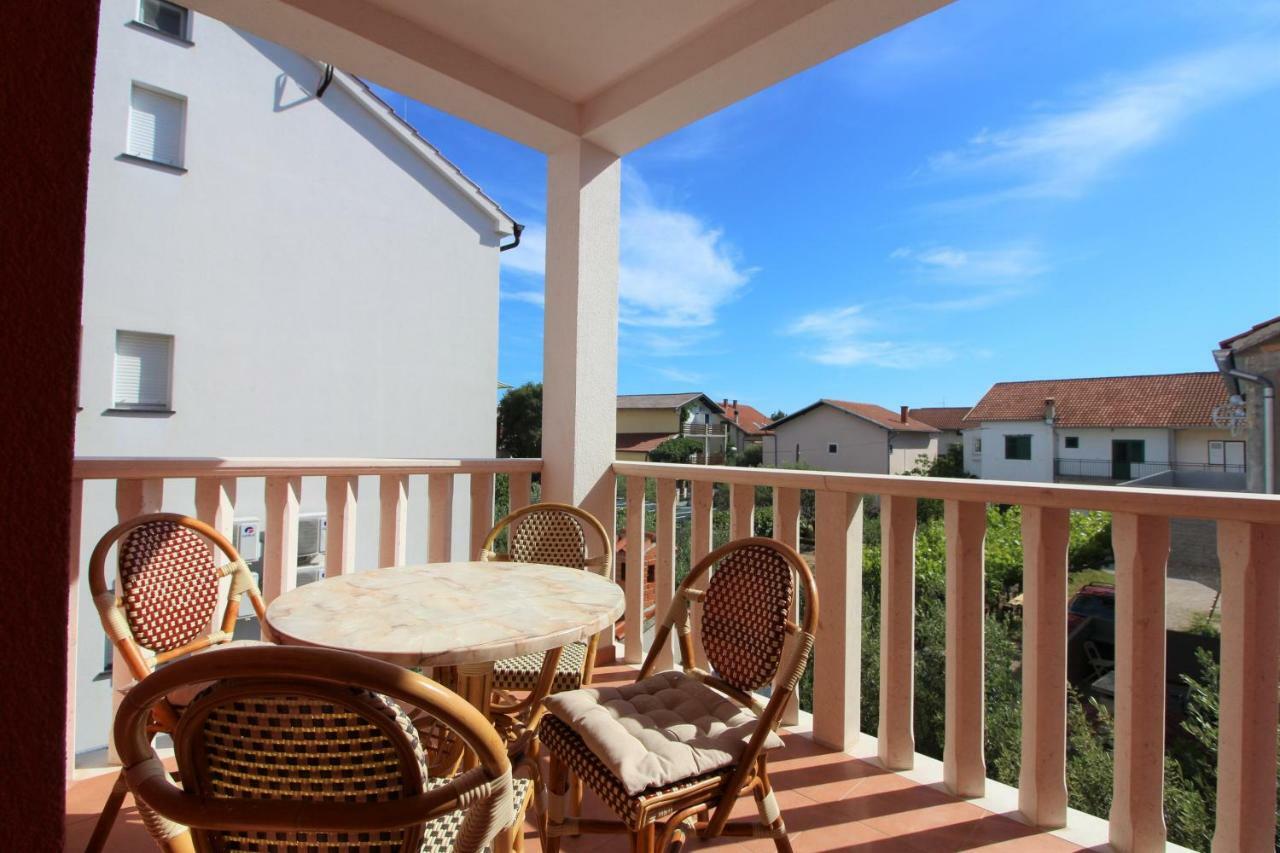 Apartments Villa Miranda Vodice Exterior foto
